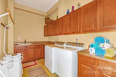 2199 Yellow Fork Trail E, Nebo, NC 28761 - Photo 30