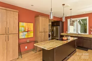 404 Amanda Dr, Mars Hill, NC 28754 - Photo 10