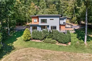 404 Amanda Dr, Mars Hill, NC 28754 - Photo 2