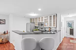 525 N Graham St, Charlotte, NC 28202 - Photo 10