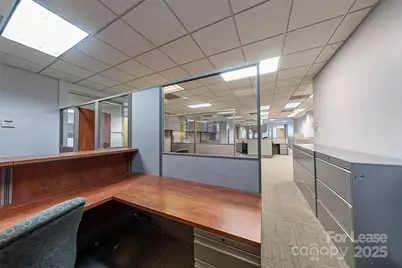 257 W Main Avenue, Gastonia, NC 28052 - Photo 6