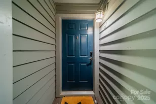 513 N Graham St, Charlotte, NC 28202 - Photo 2