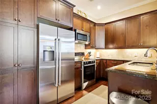 5425 Closeburn Rd, Charlotte, NC 28210 - Photo 4