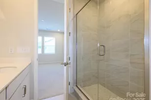 5640 Kingspan Dr, Charlotte, NC 28217 - Photo 14