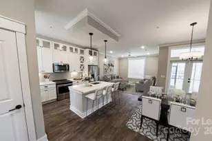 17014 Fairmount Way, Pineville, NC 28134 - Photo 4