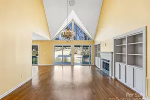 140 Overlook Dr, Flat Rock, NC 28731 - Photo 6