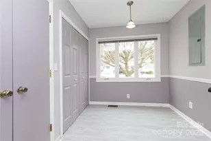 22 Hollybrook Dr, Asheville, NC 28803 - Photo 14