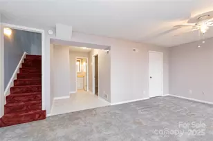 22 Hollybrook Dr, Asheville, NC 28803 - Photo 24