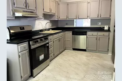 22 Hollybrook Drive, Asheville, NC 28803 - Photo 10