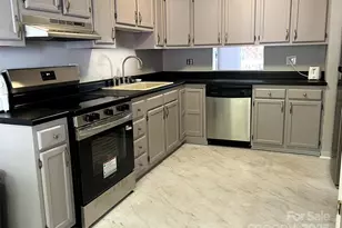 22 Hollybrook Dr, Asheville, NC 28803 - Photo 10