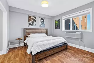 538 N Main St, Hendersonville, NC 28792 - Photo 12