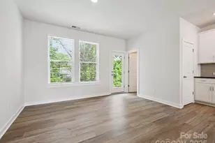 1429 Lithium Ln, Charlotte, NC 28211 - Photo 8