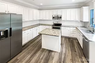 1000 High Brook Dr, Waxhaw, NC 28173 - Photo 4