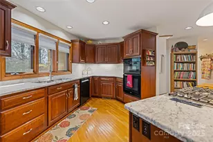 3001 Hickory Nut Trail, Hendersonville, NC 28739 - Photo 28