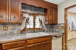 5643 Twinkle Dr, Concord, NC 28025 - Photo 8