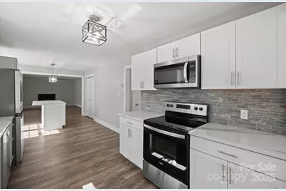 306 7th Street Place NE, Conover, NC 28613 - Photo 18