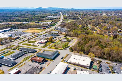 533 7th Avenue Place SW, Hickory, NC 28602 - Photo 10