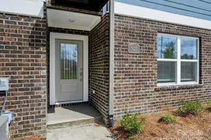 1425 Lithium Ln, Charlotte, NC 28211 - Photo 2