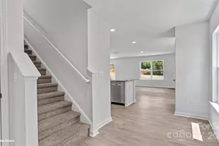 1439 Mammoth Rd, Hickory, NC 28602 - Photo 2