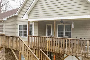 1263 Waterford Dr, Hickory, NC 28602 - Photo 38