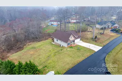 1263 Waterford Drive, Hickory, NC 28602 - Photo 42