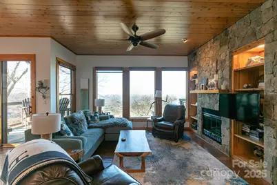 30 Club Villa Court #B/3, Burnsville, NC 28714 - Photo 4