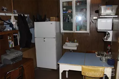 725 E Union Street E, Morganton, NC 28655 - Photo 10