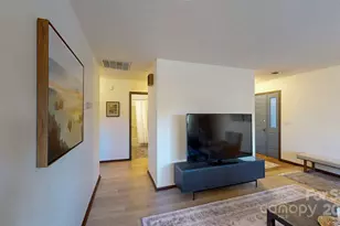 50 Maxine Ln, Hendersonville, NC 28739 - Photo 6