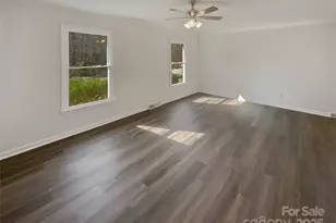 6227 Thermal Rd, Charlotte, NC 28211 - Photo 6