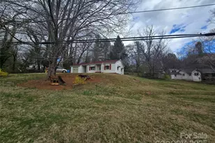 11 Season Ln, Asheville, NC 28805 - Photo 4