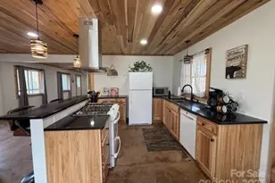 43 Flaming Arrow Dr, Whittier, NC 28789 - Photo 14