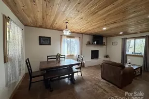 43 Flaming Arrow Dr, Whittier, NC 28789 - Photo 18