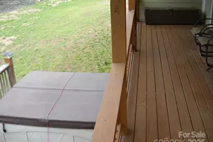 992 Hornet Dr, Whittier, NC 28789 - Photo 8