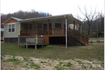 992 Hornet Drive, Whittier, NC 28789 - Photo 2