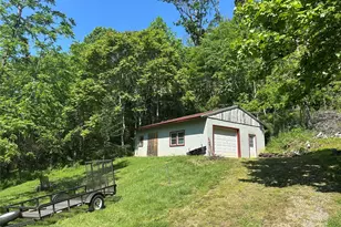 38 Buchanan Hill Rd, Bakersville, NC 28705 - Photo 14