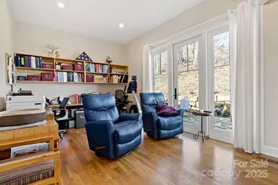 159 Settings Boulevard, Black Mountain, NC 28711 - Photo 18