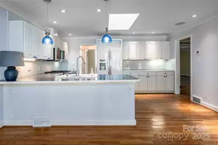 54 Fairway Rd, Asheville, NC 28804 - Photo 18