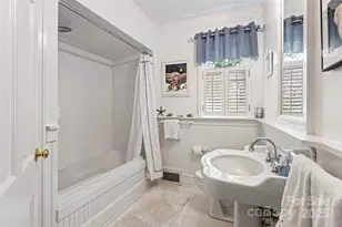 54 Fairway Rd, Asheville, NC 28804 - Photo 26