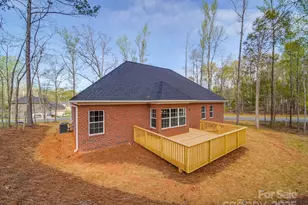 725 Granna Ln, Lancaster, SC 29720 - Photo 4