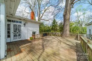 8425 E Franklin St, Mount Pleasant, NC 28124 - Photo 32