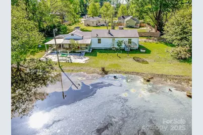 524 Dawn Circle, Charlotte, NC 28213 - Photo 8