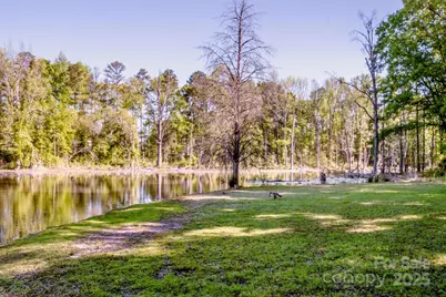 524 Dawn Circle, Charlotte, NC 28213 - Photo 10