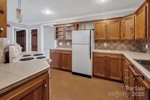 403 Hillcrest Dr, Huntersville, NC 28078 - Photo 12