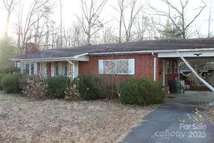 3240 Vashti Rd, Taylorsville, NC 28681 - Photo 2