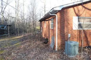 3240 Vashti Rd, Taylorsville, NC 28681 - Photo 4