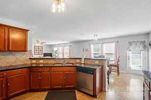 3272 Saddlebrook Dr, Midland, NC 28107 - Photo 18