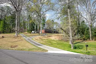 724 Rocky River Rd W, Charlotte, NC 28213 - Photo 4