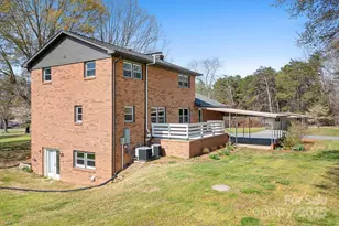 1235 Wilma Sigmon Rd, Lincolnton, NC 28092 - Photo 22