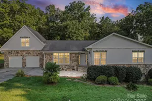 605 Allen Wy, Indian Trail, NC 28079 - Photo 2