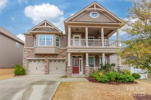 10118 Castlebrooke Dr, Concord, NC 28027 - Photo 2